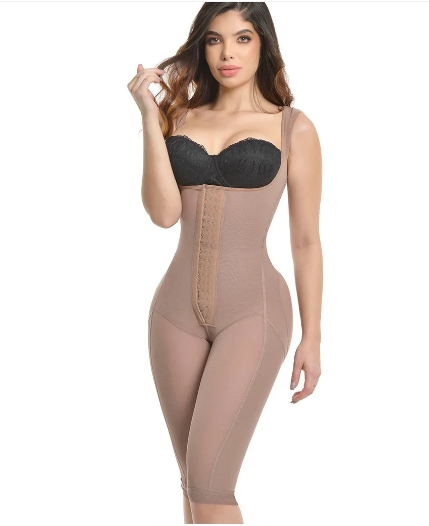 Faja capri tirante ancho y 3 filas de broches realce maxi